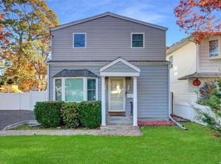7 Newkirt Ave, West Babylon, NY 11704