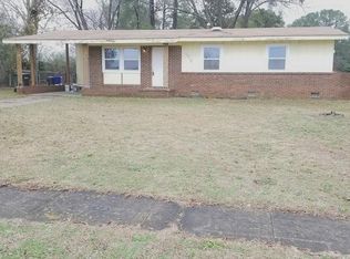 679 Wiltshire Rd, Fayetteville, NC 28314