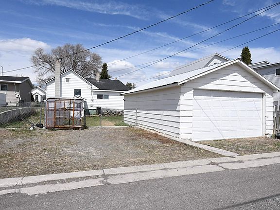 2nd image of 238 W Main St