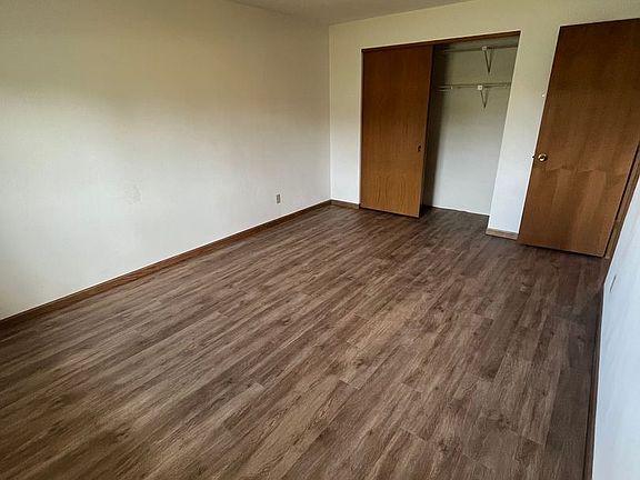 3rd image of 24 W Klubertanz Dr #10