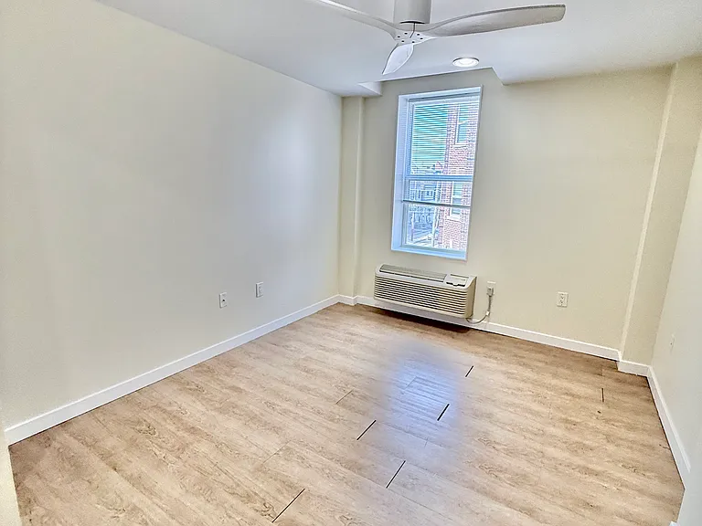 241-55 S 49th St #301 — Photo 7