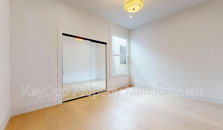 489 Guerrero St — Photo 13