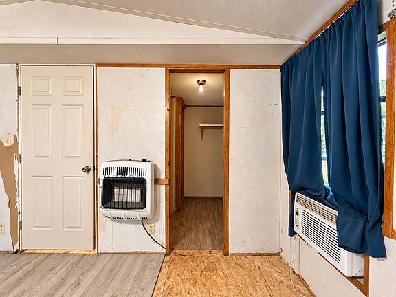 20th image of 708 Lincoln St