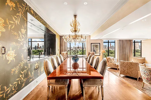 Sold by Sotheby's International Realty | media 3