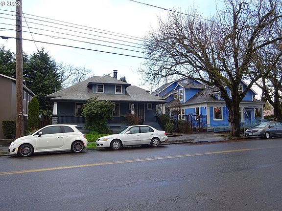 3rd image of 5915 SE Milwaukie Ave