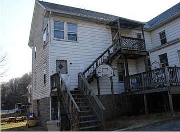 2nd image of 1925 Craley Rd APT D