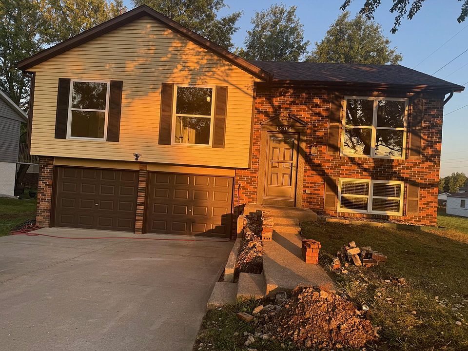 1st image of 1204 Westview Dr