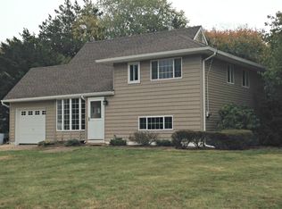 15 Dwight Circle, Commack, NY 11725