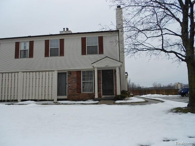 1st image of 1612 Wimbledon Dr #1