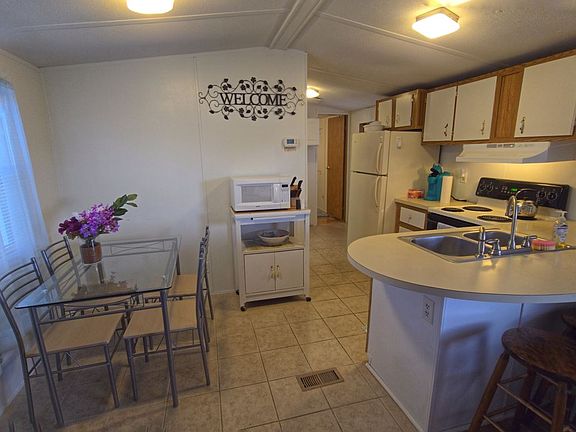 3rd image of 617 Live Oak Ln #Bpv121