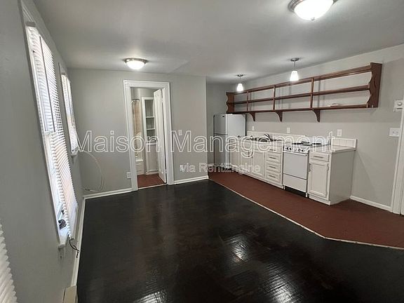 5th image of 196 Goodman St N APT 7