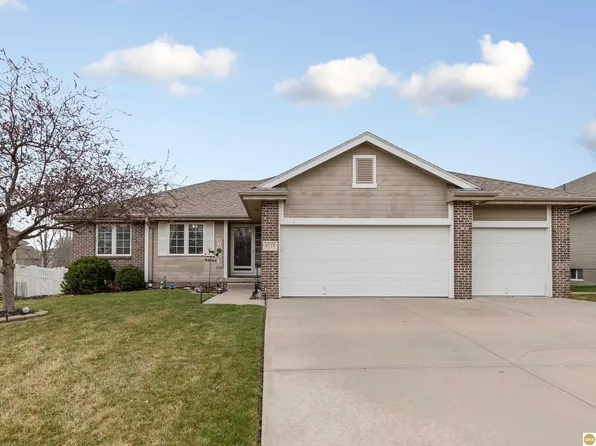 8119 S 167th St, Omaha, NE 68136