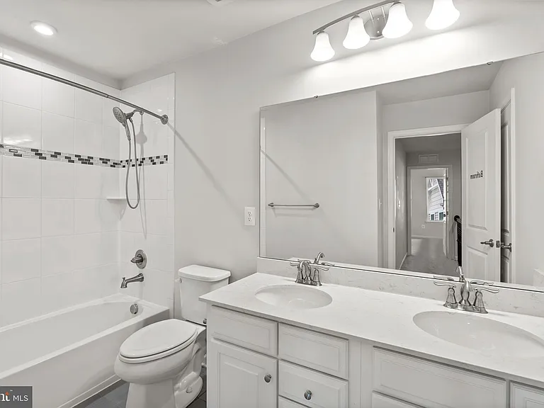 311 Sunrise Ct — Photo 34