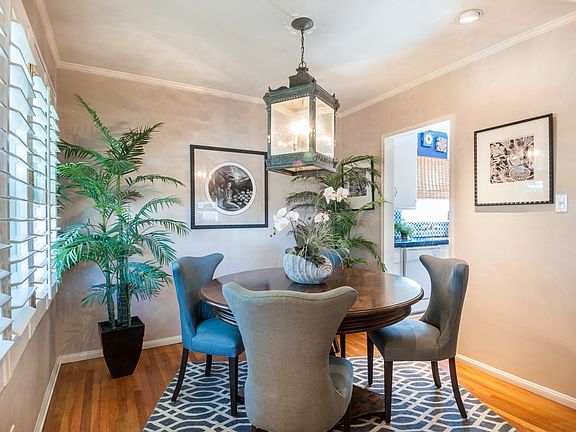 5th image of 3605 N Poinsettia Ave