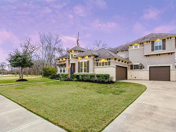 3rd image of 6131 Logan Creek Ln