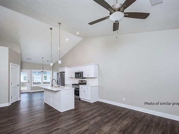 5th image of 129 Beacon Harbor Cir