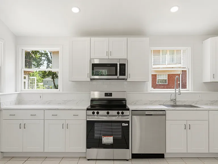 9220 Brian Dr — Photo 18