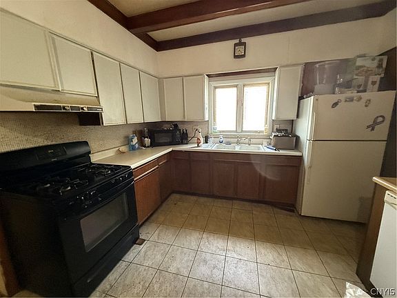 4th image of 114 Ross Pl