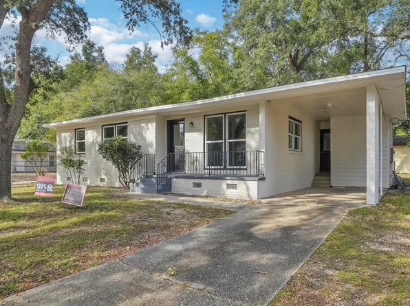 6606 Lee St, Milton, FL 32570