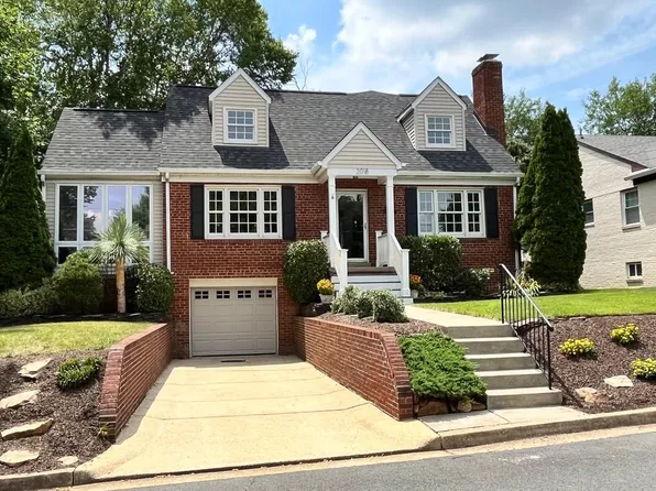 2018 N Quantico St, Arlington, VA 22205