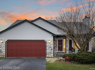 791 Inverness Dr, Oxford, MI 48371