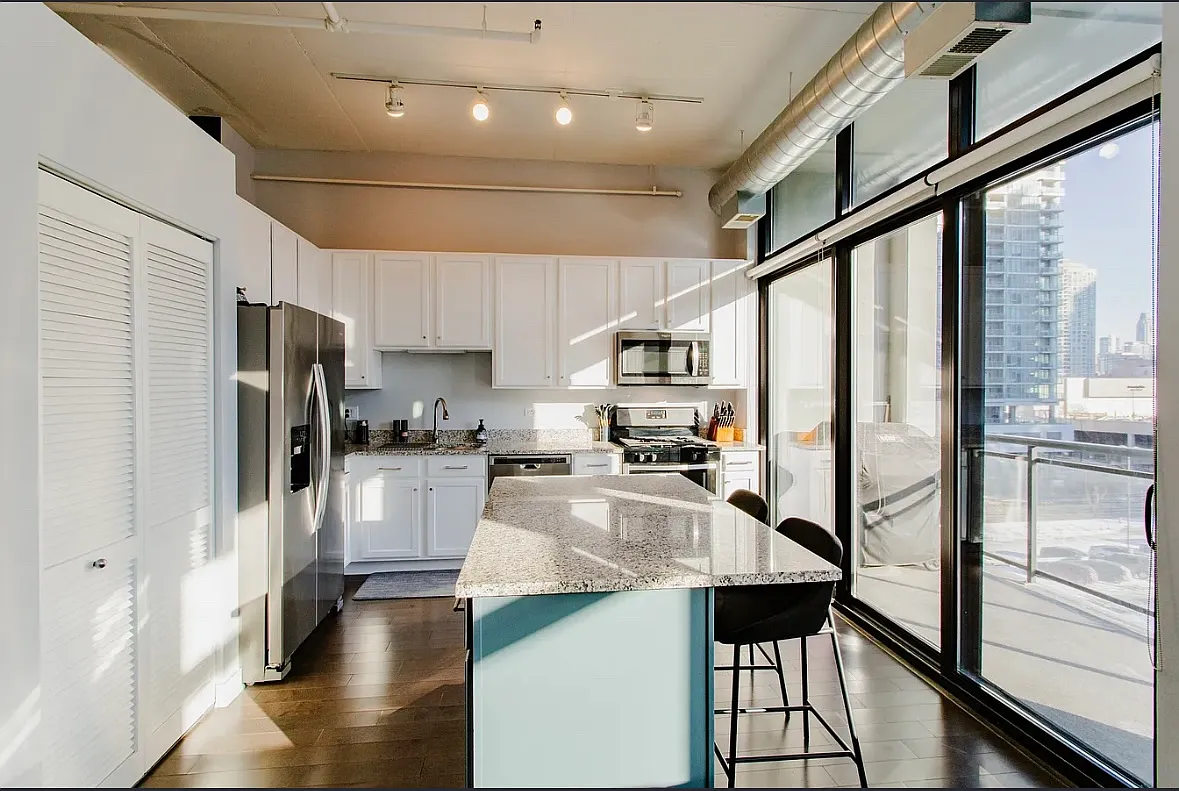 1 bed, 800 sqft, $2,900 — Photo 1