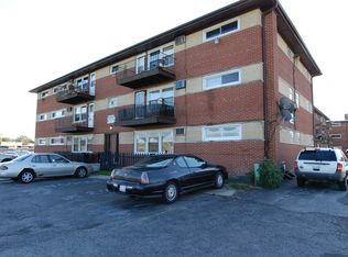 8122 W 87th St APT 2SE, Hickory Hills, IL 60457