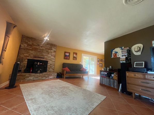 52051 Skyview Ln