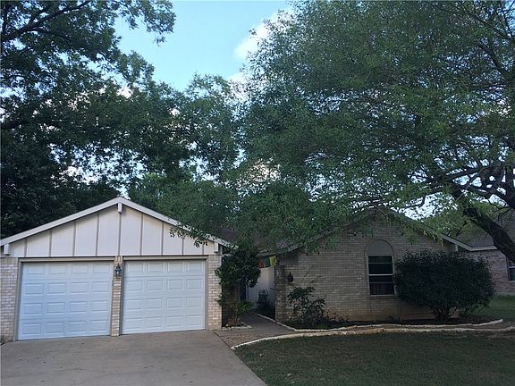 3rd image of 13218 Villa Park Dr