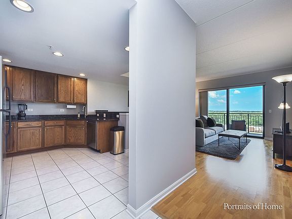 5th image of 6420 Double Eagle Dr Unit 1109