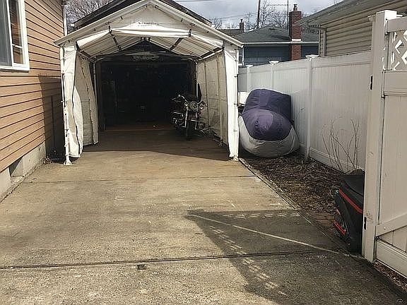 3rd image of 165 Shafter Ave