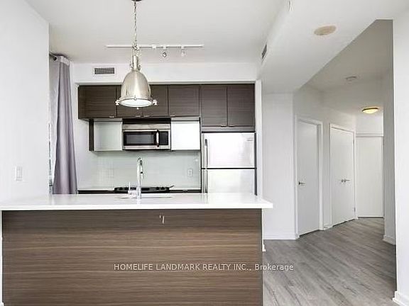 3rd image of 62 Forest Manor Rd #2209