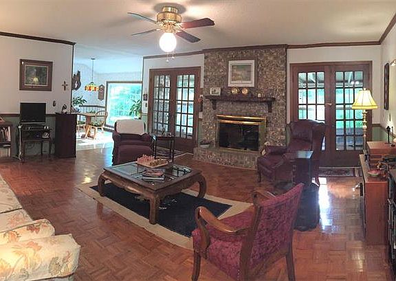 2nd image of 417 Beechwood Dr