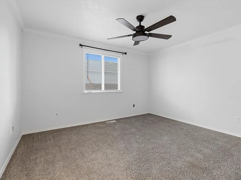 1020 Aspen Grove St — Photo 12