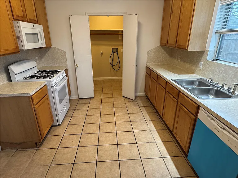 4018 Longway Estates Ct — Photo 5