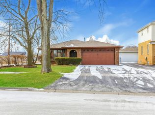 11050 Parkside Ave, Chicago Ridge, IL 60415