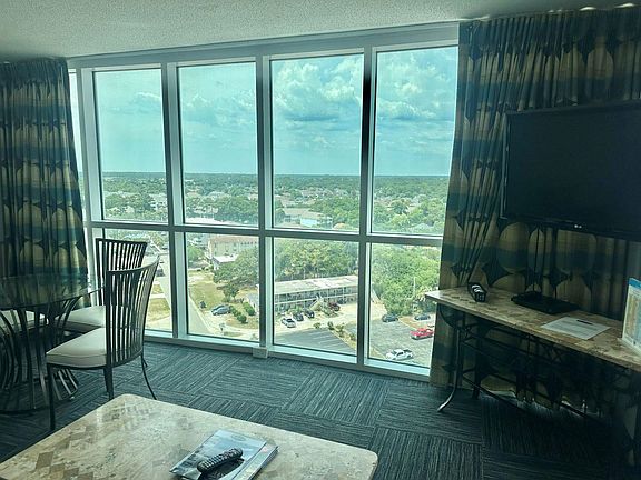 4th image of 300 N Ocean Blvd. #1414