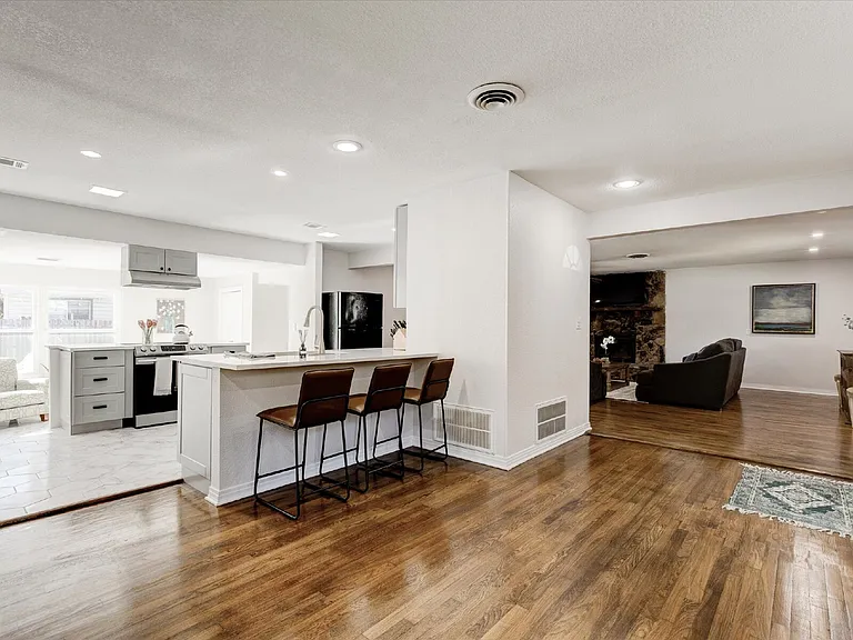 3511 Corto Ave — Photo 15