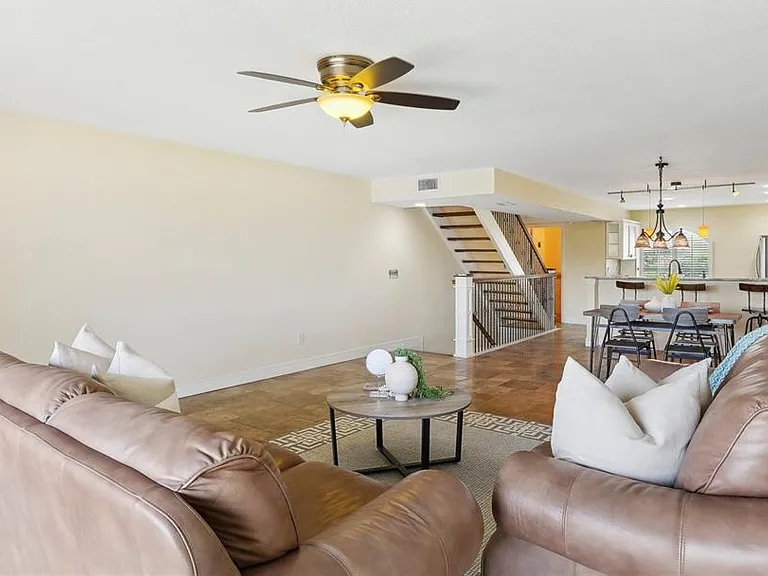 637 Pinellas Bayway S #105 — Photo 6