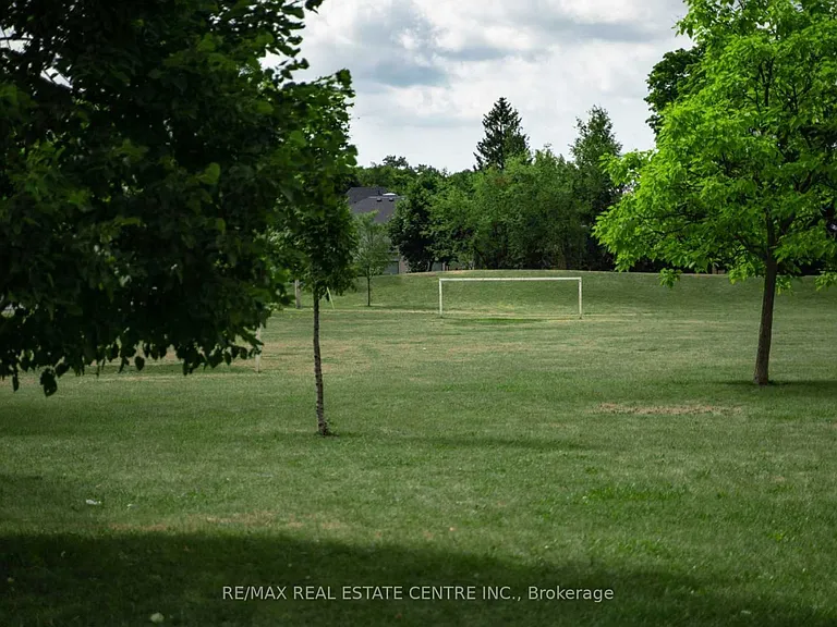 50 Graydon Hall Dr #108 — Photo 23