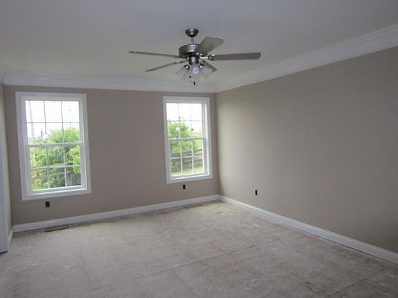 4th image of 305 McPeek Pl