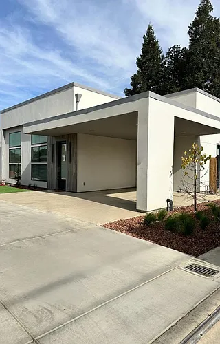 309 Roseburg Ave Photo 1