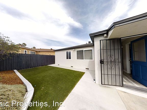 4th image of 4838-40 Curry Dr