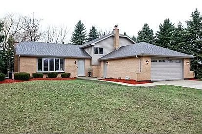 8542 Ailsworth Dr photo 1