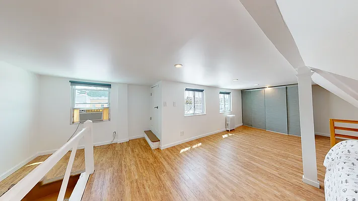 Rented by Bond New York | media 22