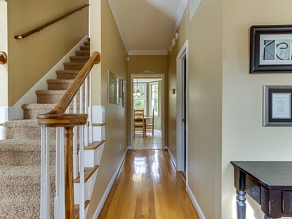 2nd image of 217 Rosebank Way