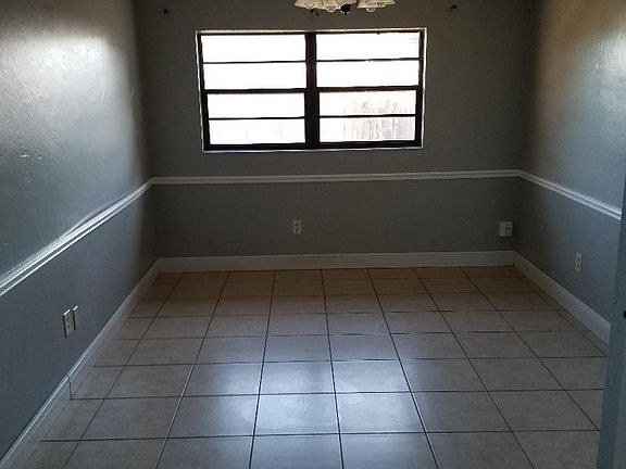 5th image of 466 Wiltshire Blvd