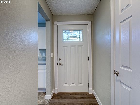 4th image of 6616 NE 110th Ave