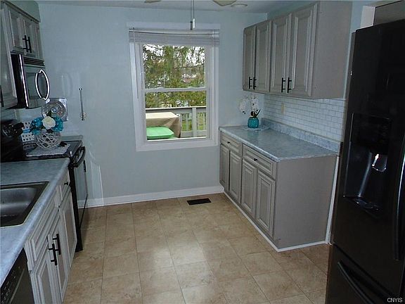 2nd image of 5371 Amalfi Dr