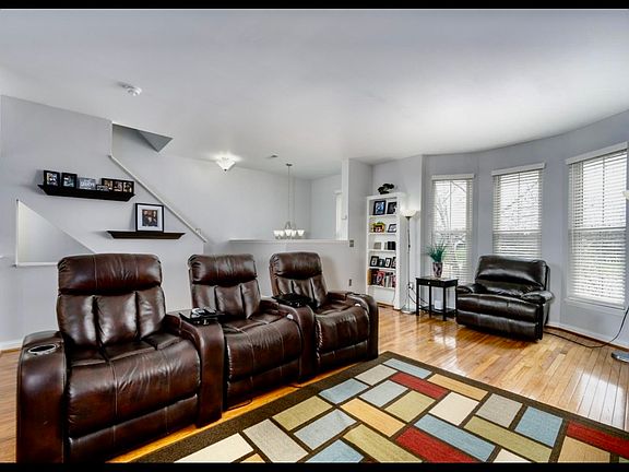 3rd image of 734 W Court St